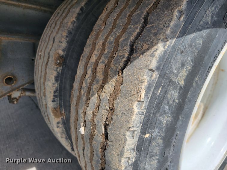 image for item JL9316 2006 Trail-Eze  tilt deck equipment trailer