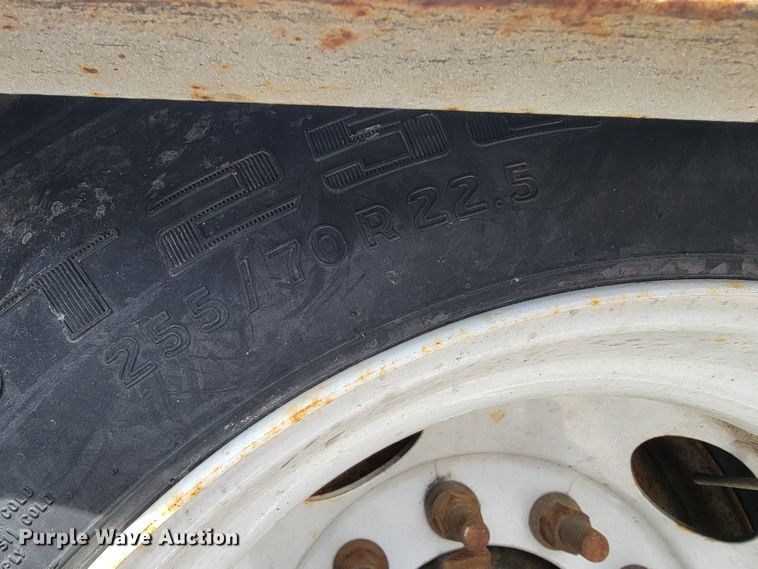 image for item JL9316 2006 Trail-Eze  tilt deck equipment trailer