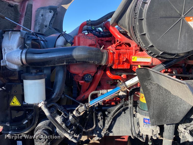 image for item JW9169 2017 International ProStar Plus 122  semi truck