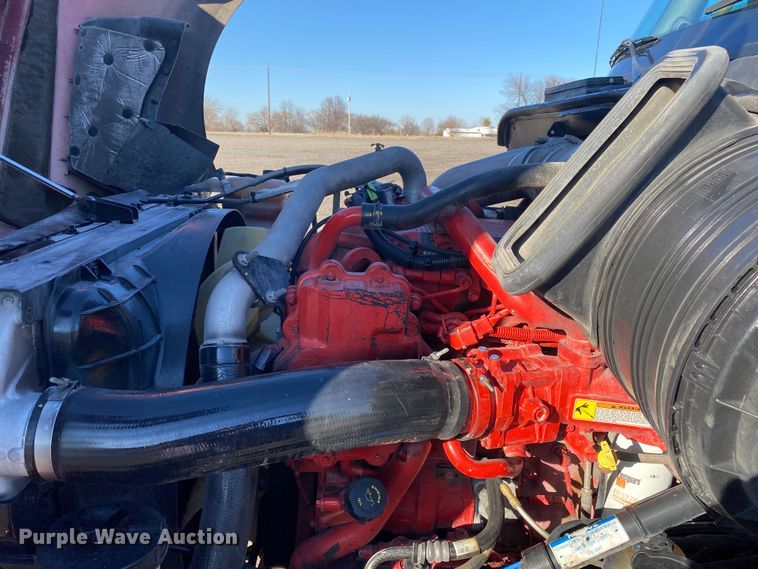 image for item JW9169 2017 International ProStar Plus 122  semi truck