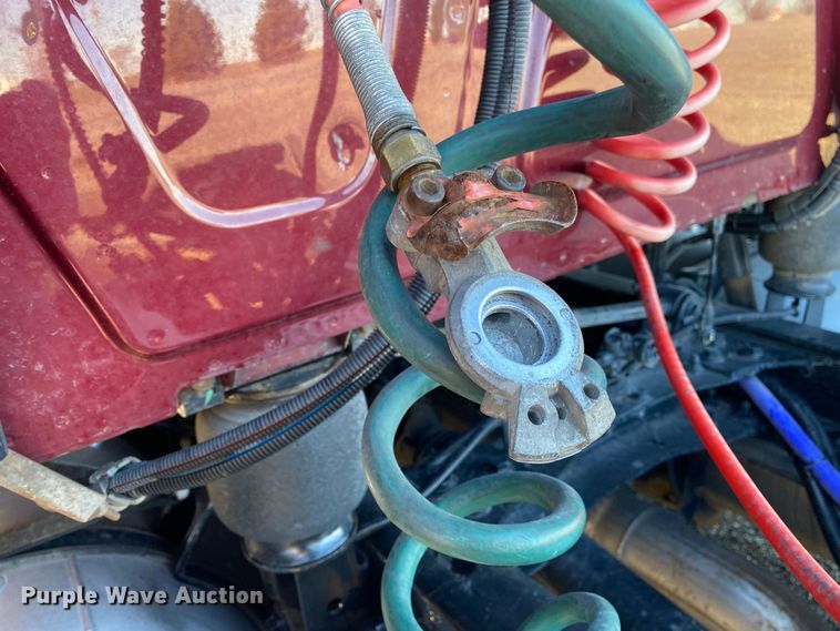 image for item JW9169 2017 International ProStar Plus 122  semi truck