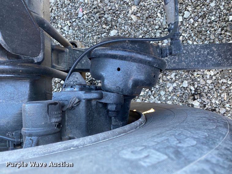 image for item JW9169 2017 International ProStar Plus 122  semi truck