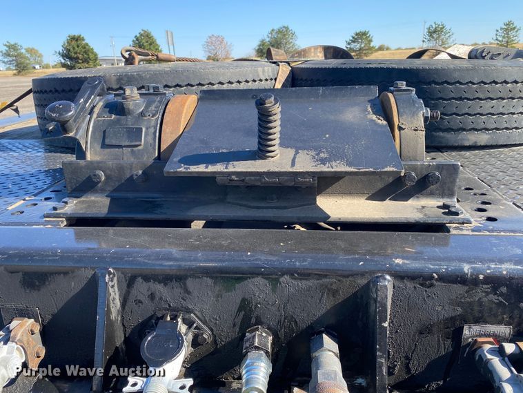 image for item JW9344 2007 Landoll  drop tilt deck equipment trailer