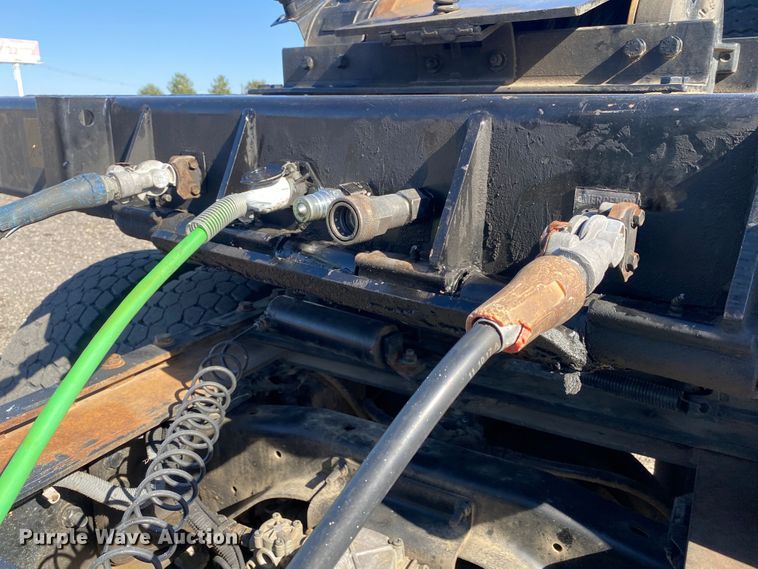 image for item JW9344 2007 Landoll  drop tilt deck equipment trailer