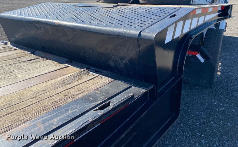 image for item JW9344 2007 Landoll  drop tilt deck equipment trailer