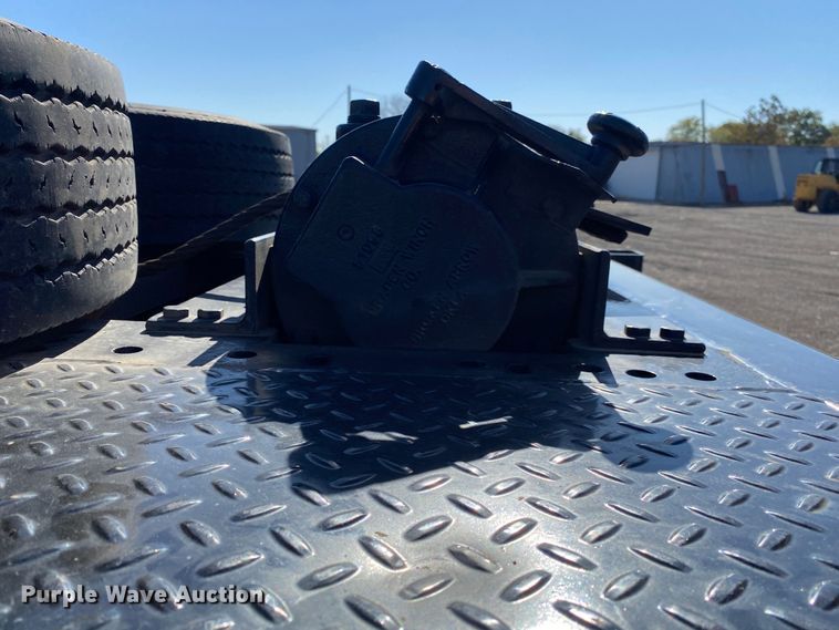 image for item JW9344 2007 Landoll  drop tilt deck equipment trailer