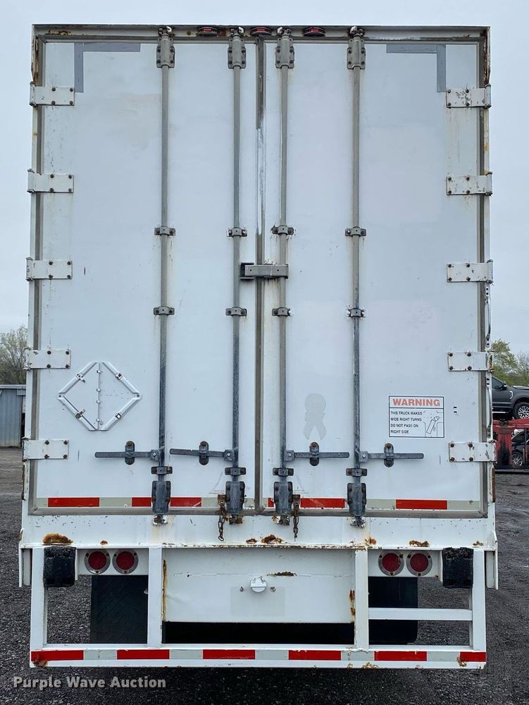image for item KB9518 2005 NuVan NSS-53102  side curtain trailer