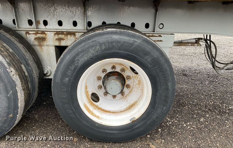 image for item KB9518 2005 NuVan NSS-53102  side curtain trailer