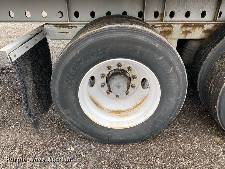 image for item KB9518 2005 NuVan NSS-53102  side curtain trailer