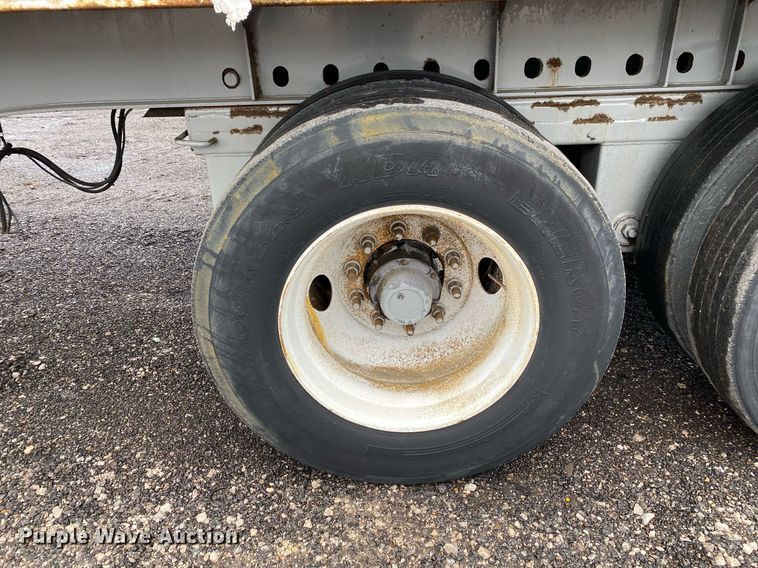 image for item KB9518 2005 NuVan NSS-53102  side curtain trailer