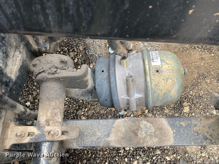 image for item KB9519 2014 Freightliner Cascadia  semi truck