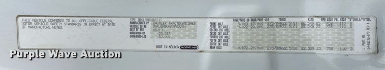 image for item KB9519 2014 Freightliner Cascadia  semi truck