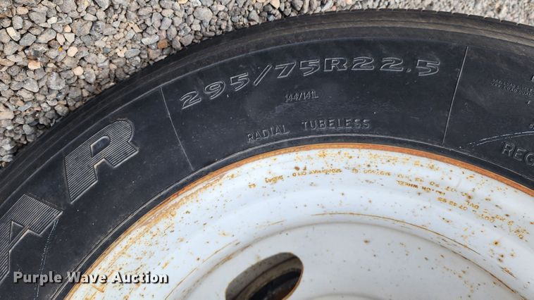 image for item KC9684 1996 Silver Eagle CST20W  trailer dolly