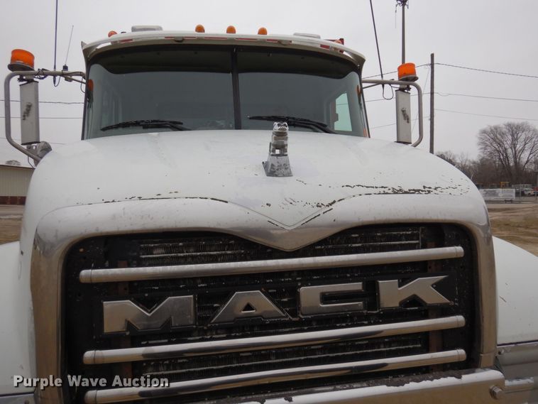 image for item KU9881 2004 Mack CV713 Granite  dump truck