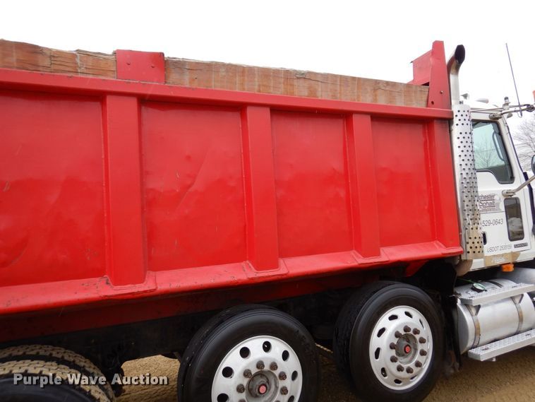 image for item KU9881 2004 Mack CV713 Granite  dump truck