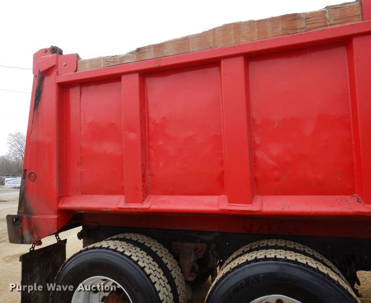 image for item KU9881 2004 Mack CV713 Granite  dump truck