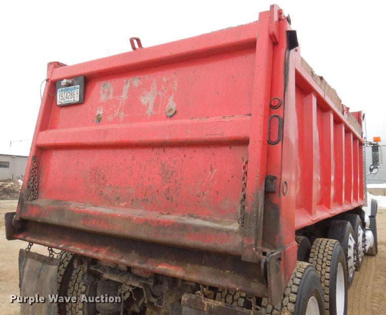 image for item KU9881 2004 Mack CV713 Granite  dump truck