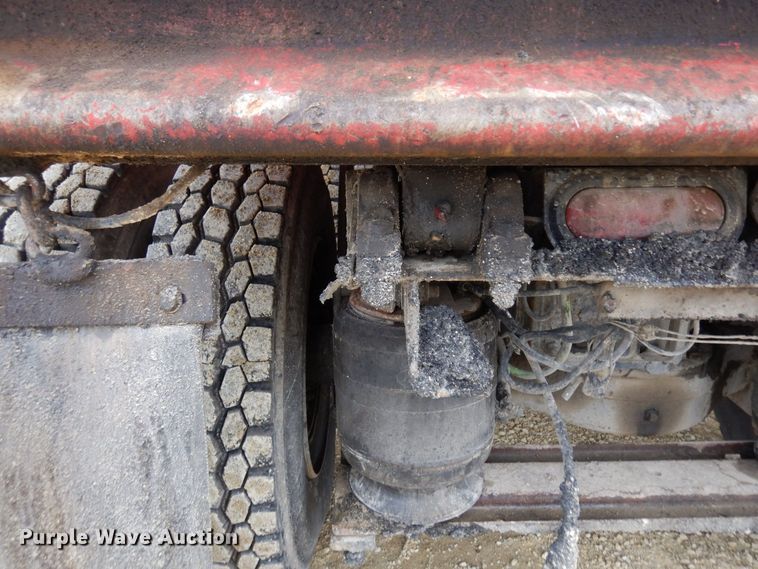 image for item KU9881 2004 Mack CV713 Granite  dump truck