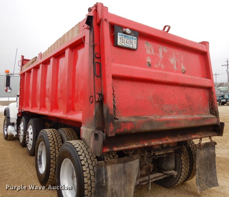 image for item KU9881 2004 Mack CV713 Granite  dump truck