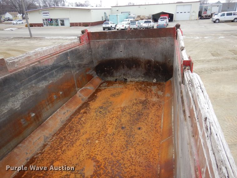 image for item KU9881 2004 Mack CV713 Granite  dump truck