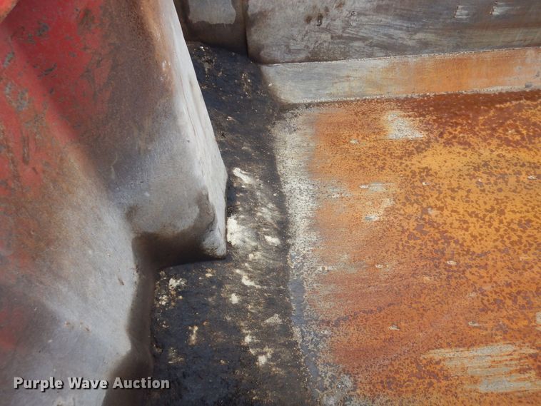 image for item KU9881 2004 Mack CV713 Granite  dump truck