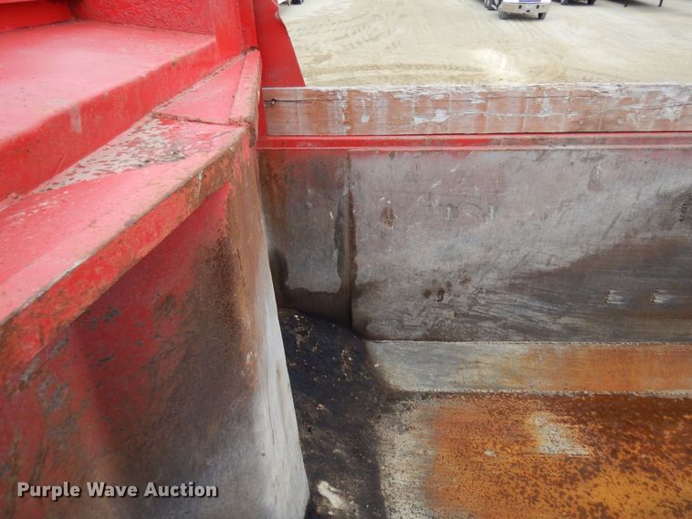 image for item KU9881 2004 Mack CV713 Granite  dump truck