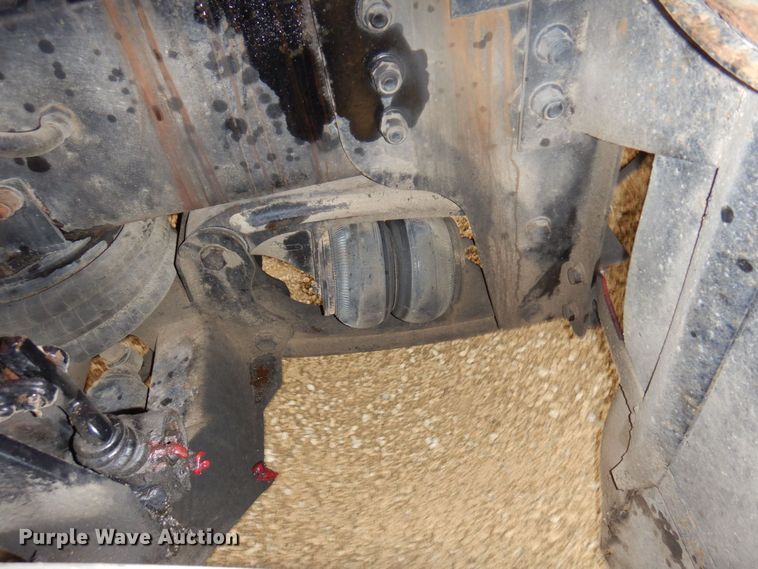 image for item KU9881 2004 Mack CV713 Granite  dump truck