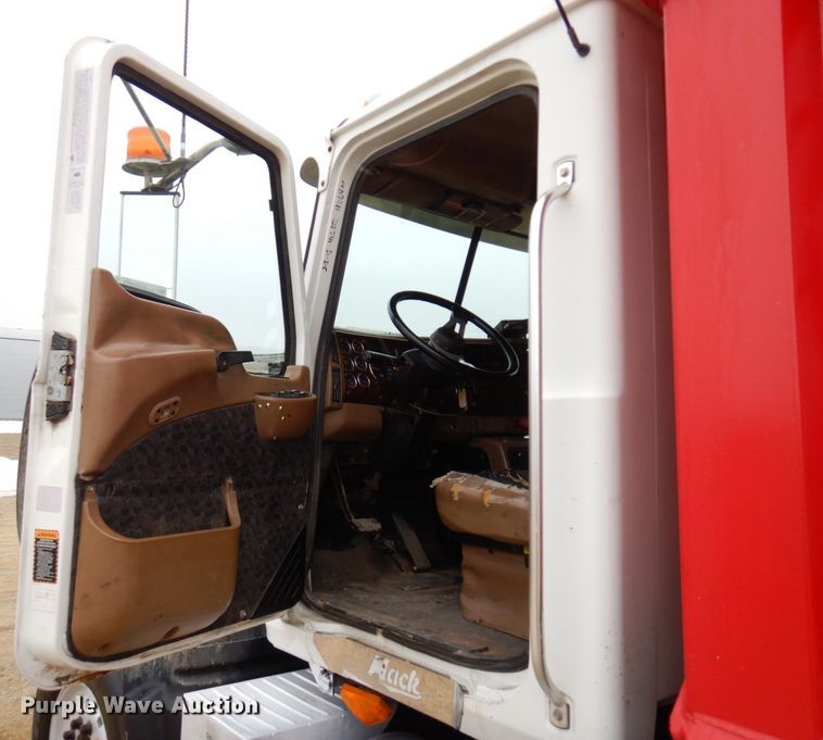 image for item KU9881 2004 Mack CV713 Granite  dump truck