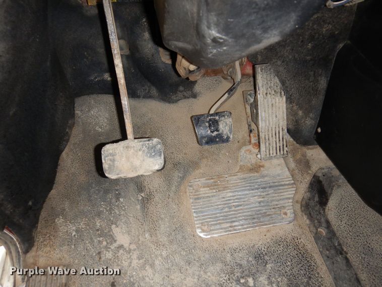 image for item KU9881 2004 Mack CV713 Granite  dump truck