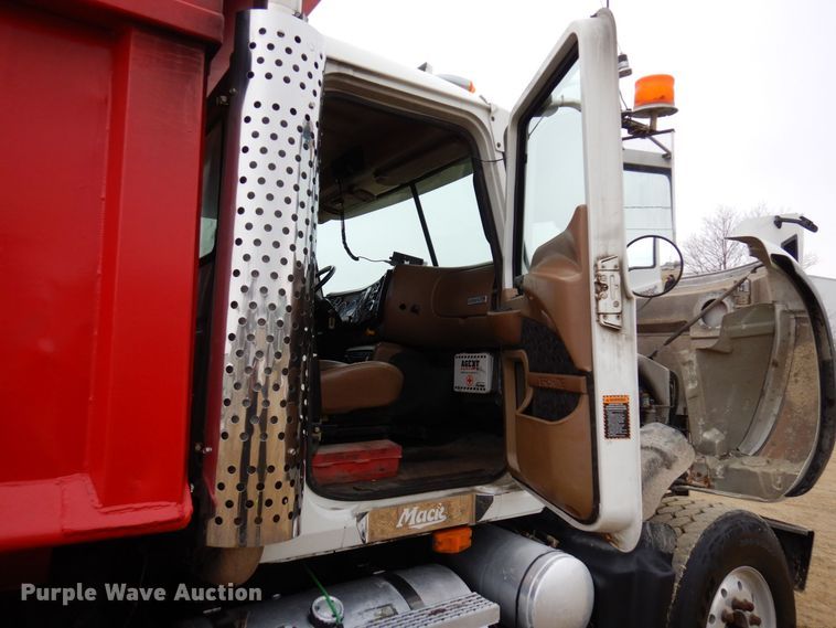 image for item KU9881 2004 Mack CV713 Granite  dump truck