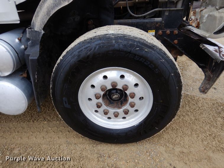 image for item KU9881 2004 Mack CV713 Granite  dump truck