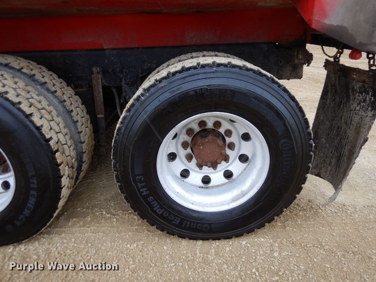 image for item KU9881 2004 Mack CV713 Granite  dump truck