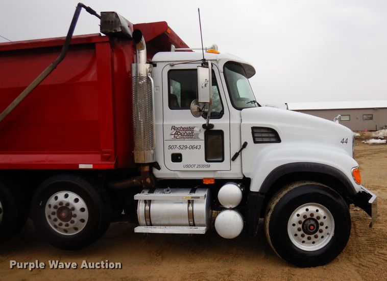image for item KU9882 2007 Mack CV713 Granite  dump truck