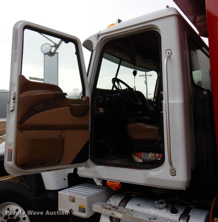 image for item KU9882 2007 Mack CV713 Granite  dump truck