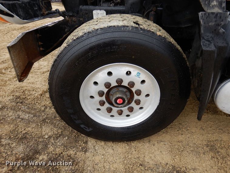 image for item KU9882 2007 Mack CV713 Granite  dump truck