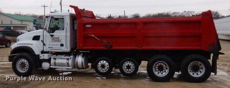 image for item KU9883 2006 Mack CV713 Granite  dump truck