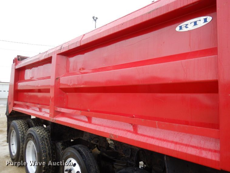 image for item KU9883 2006 Mack CV713 Granite  dump truck