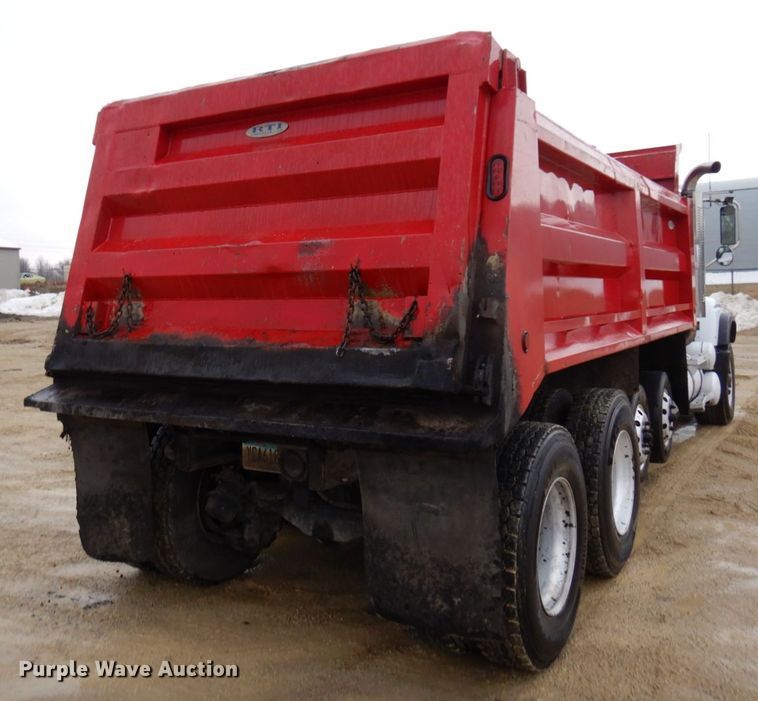 image for item KU9883 2006 Mack CV713 Granite  dump truck