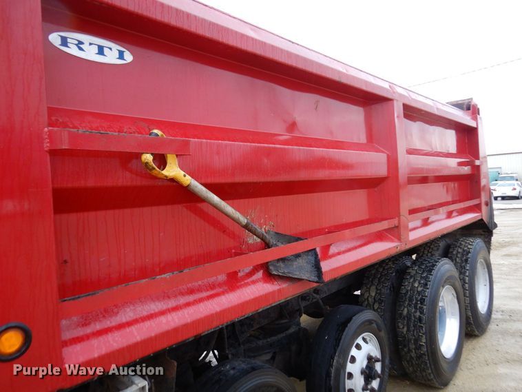 image for item KU9883 2006 Mack CV713 Granite  dump truck