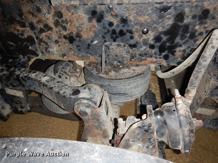 image for item KU9883 2006 Mack CV713 Granite  dump truck