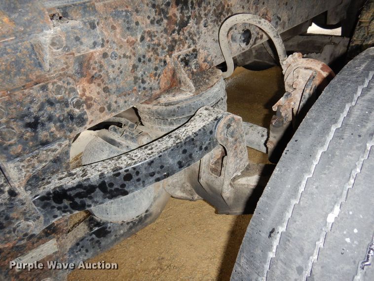 image for item KU9883 2006 Mack CV713 Granite  dump truck