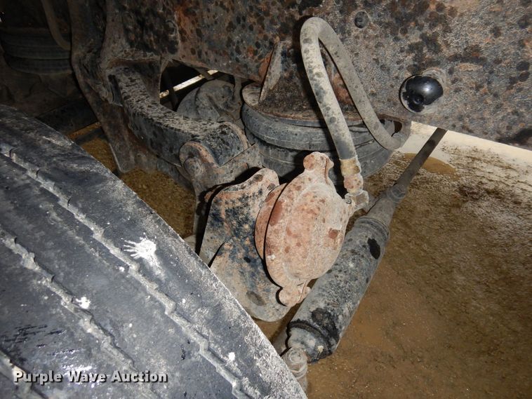 image for item KU9883 2006 Mack CV713 Granite  dump truck