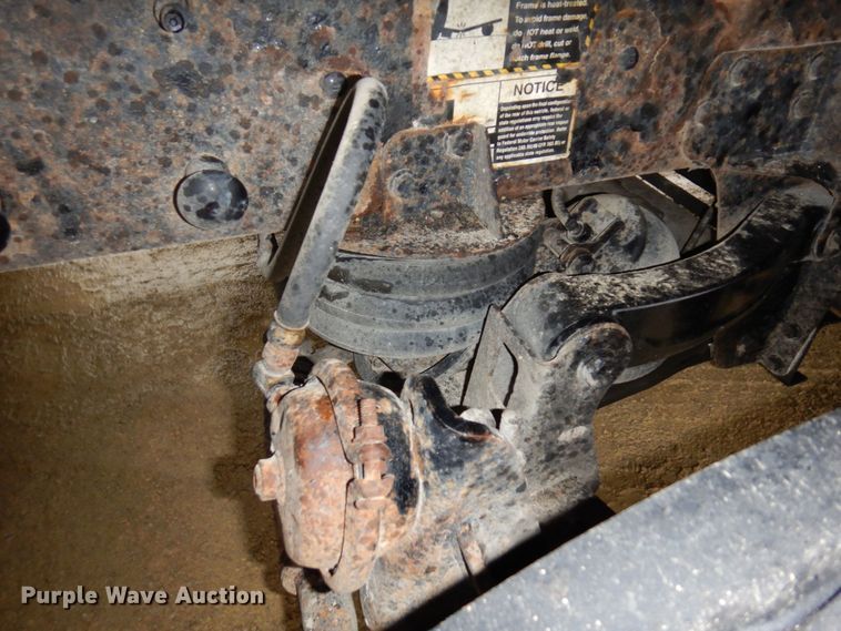 image for item KU9883 2006 Mack CV713 Granite  dump truck