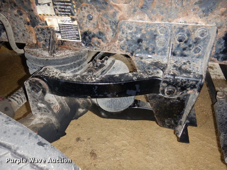 image for item KU9883 2006 Mack CV713 Granite  dump truck