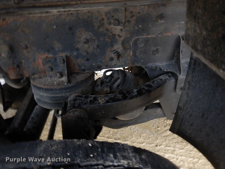 image for item KU9883 2006 Mack CV713 Granite  dump truck
