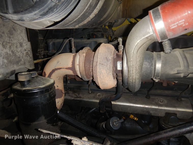 image for item KU9883 2006 Mack CV713 Granite  dump truck