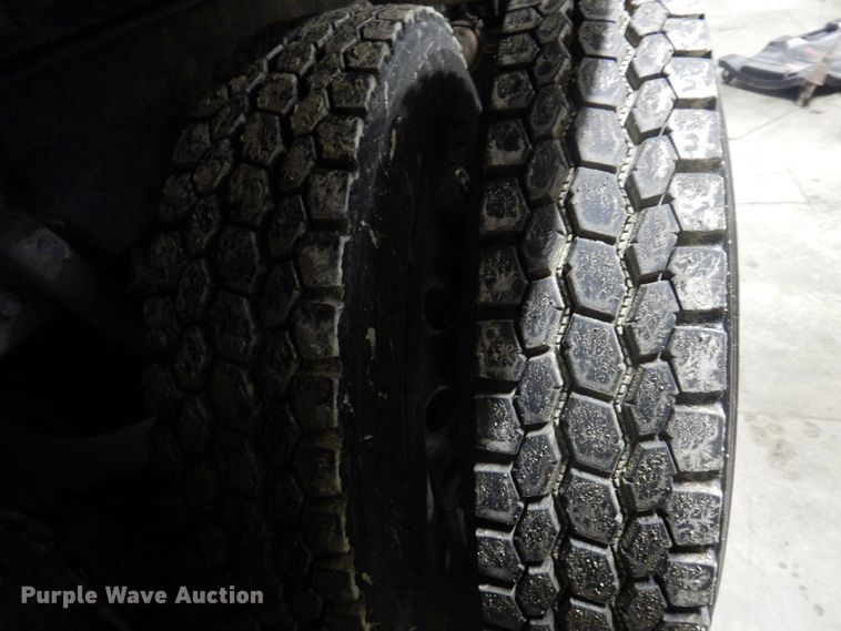 image for item KU9883 2006 Mack CV713 Granite  dump truck