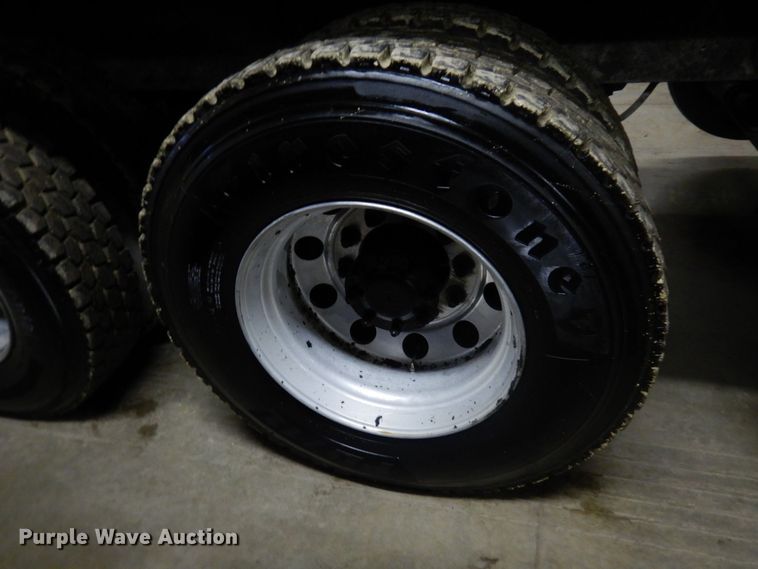 image for item KU9883 2006 Mack CV713 Granite  dump truck