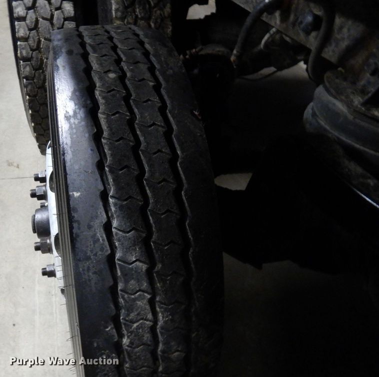 image for item KU9883 2006 Mack CV713 Granite  dump truck