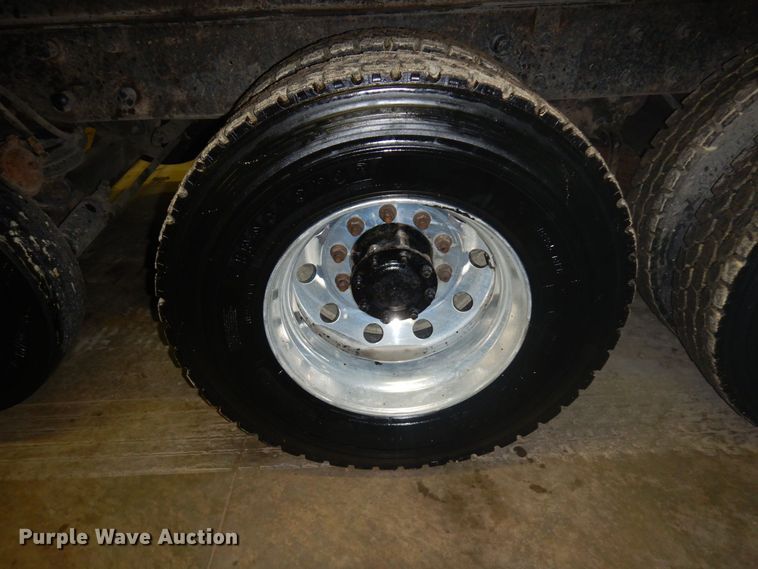 image for item KU9883 2006 Mack CV713 Granite  dump truck